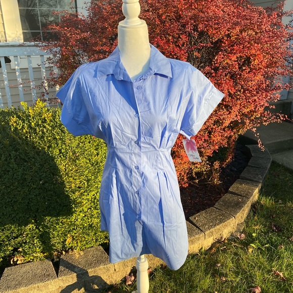 Queen Short Sleeve Oversized Mini Shirt Dress - Picture 6 of 8